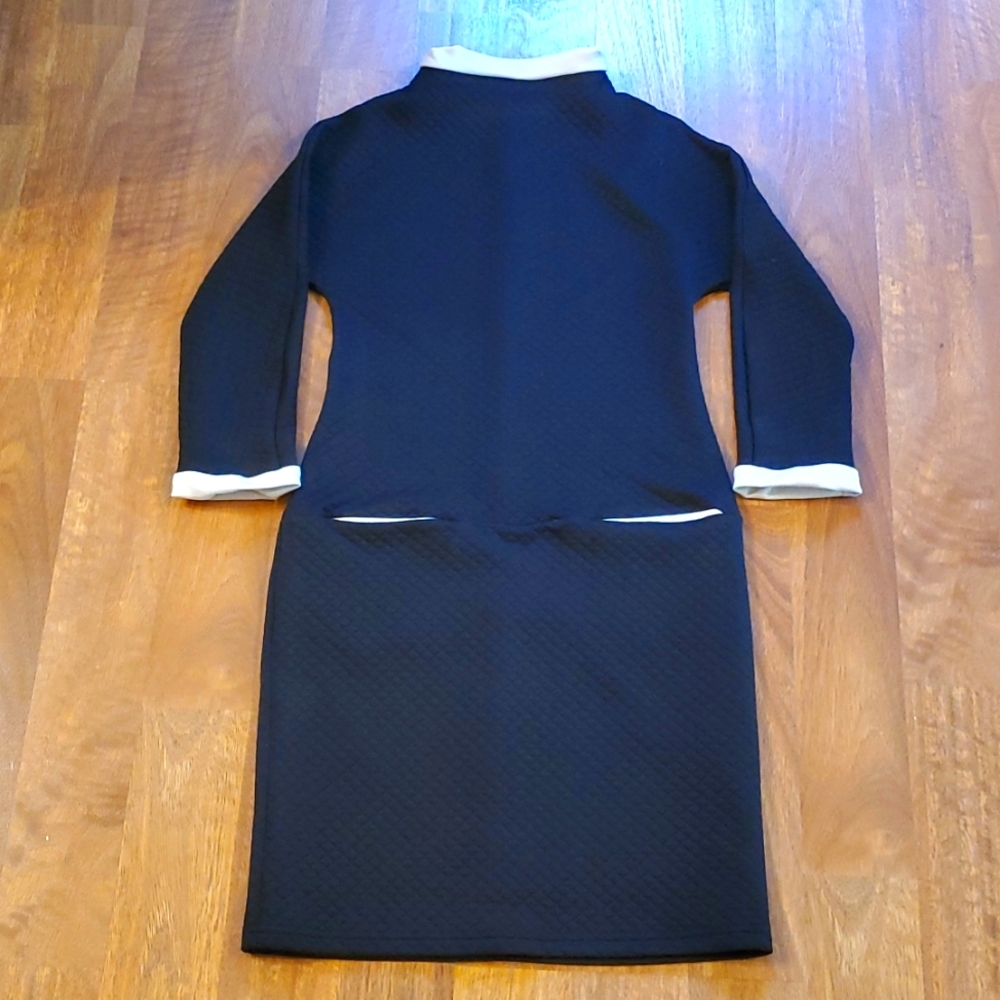Lila Kass black mock neck shift sneath classic midi dress long sleeves size 6